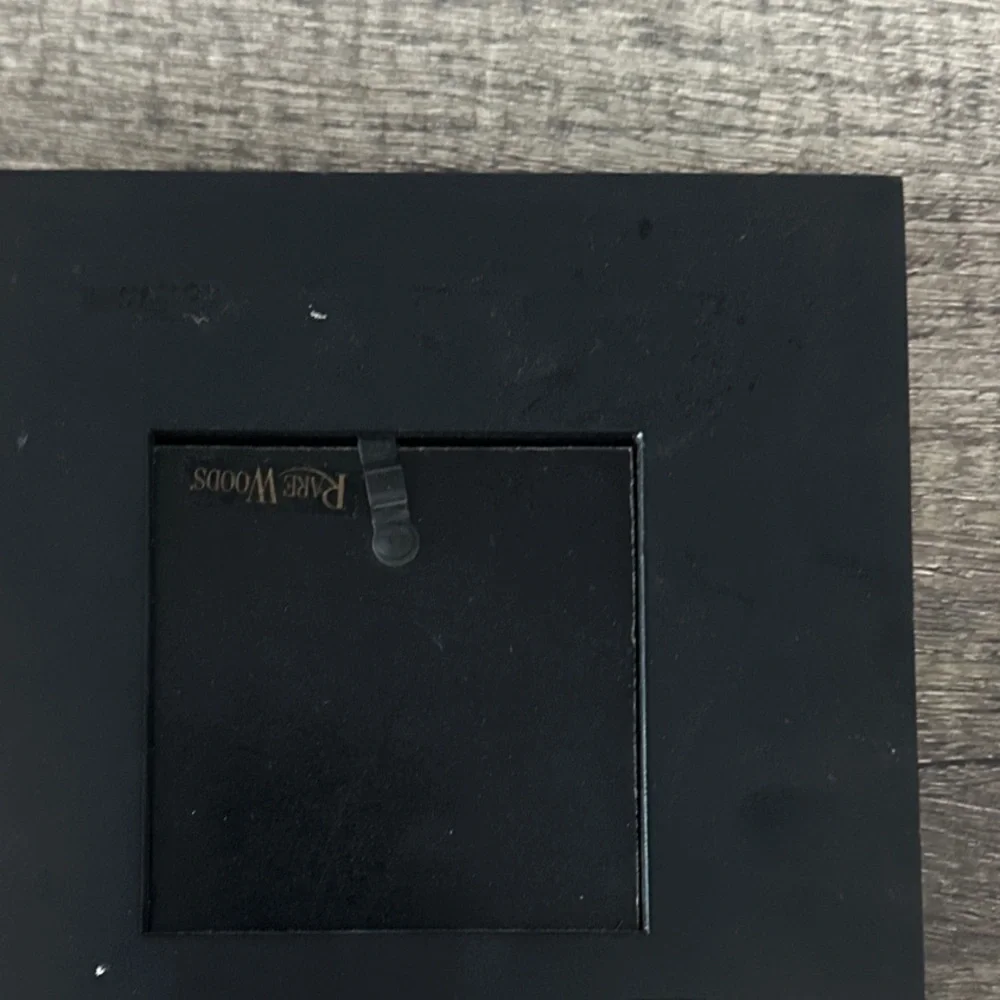 Black and Gold Friends Photo Frame